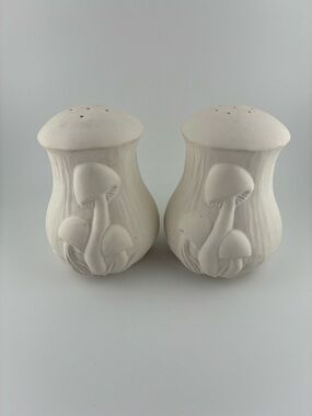 Vintage White paintable Ceramic Mushroom Salt and Pepper Shakers - Set of 2